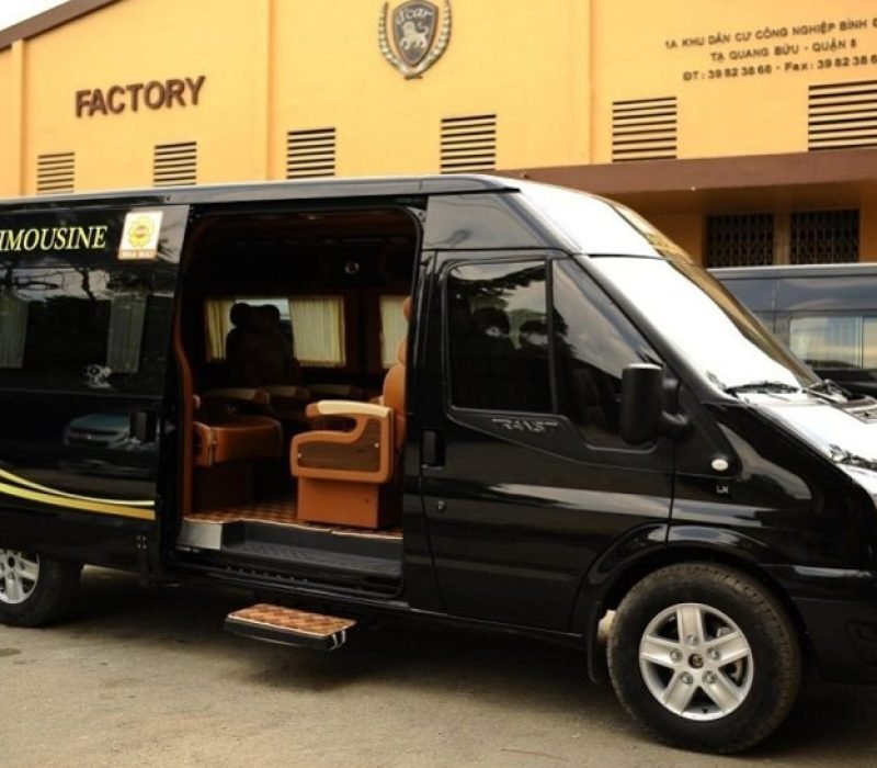 Xe Limousine 9 chỗ VIP
