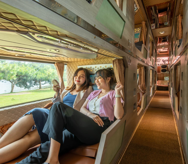 Xe limousine phòng nằm đôi